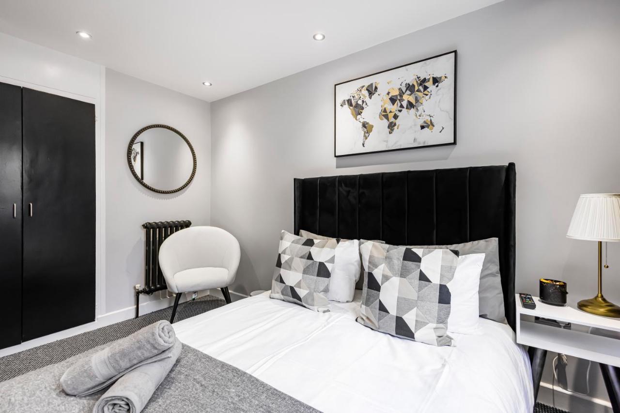 Victoria Hub Hotel Лондон Екстериор снимка