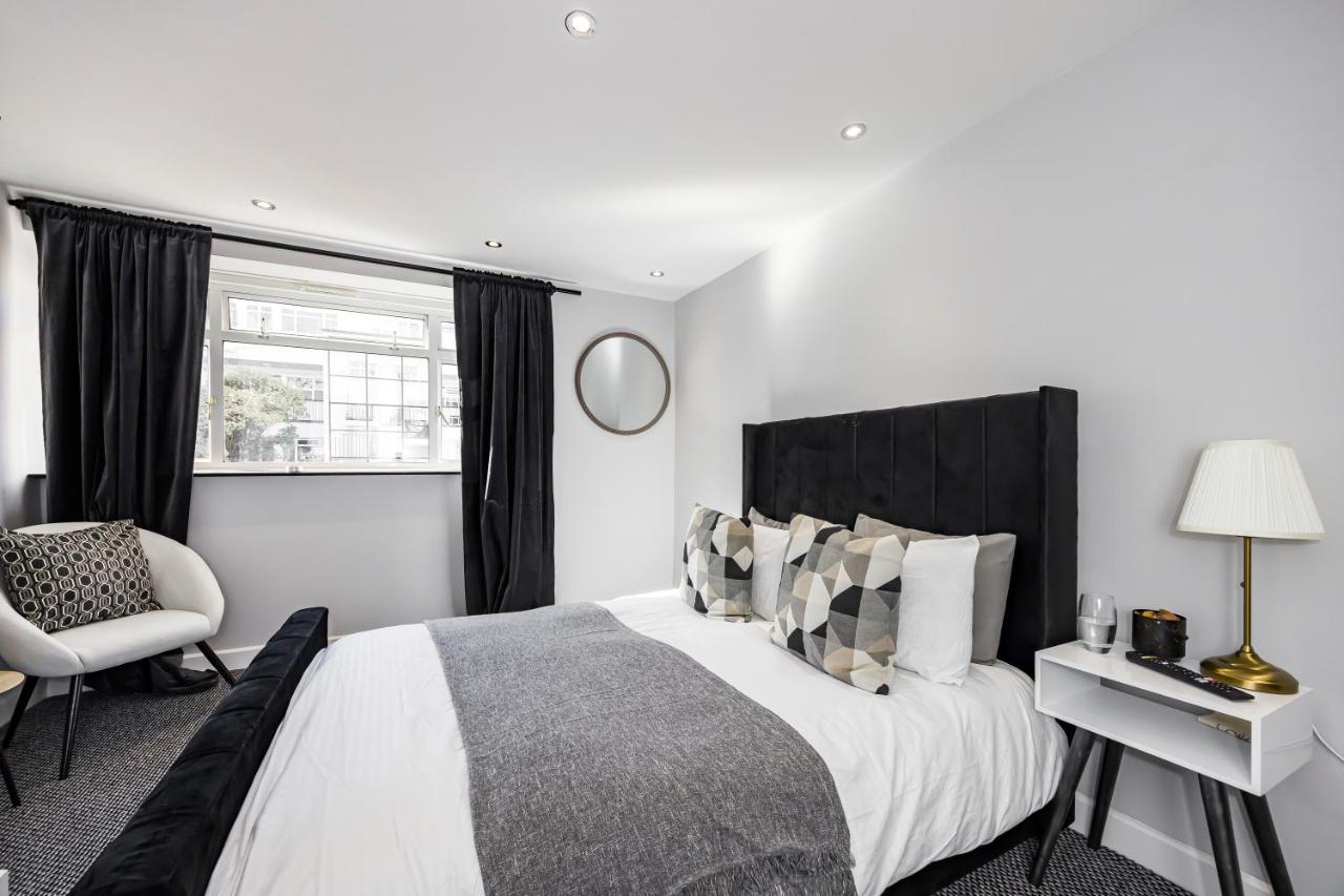 Victoria Hub Hotel Лондон Екстериор снимка