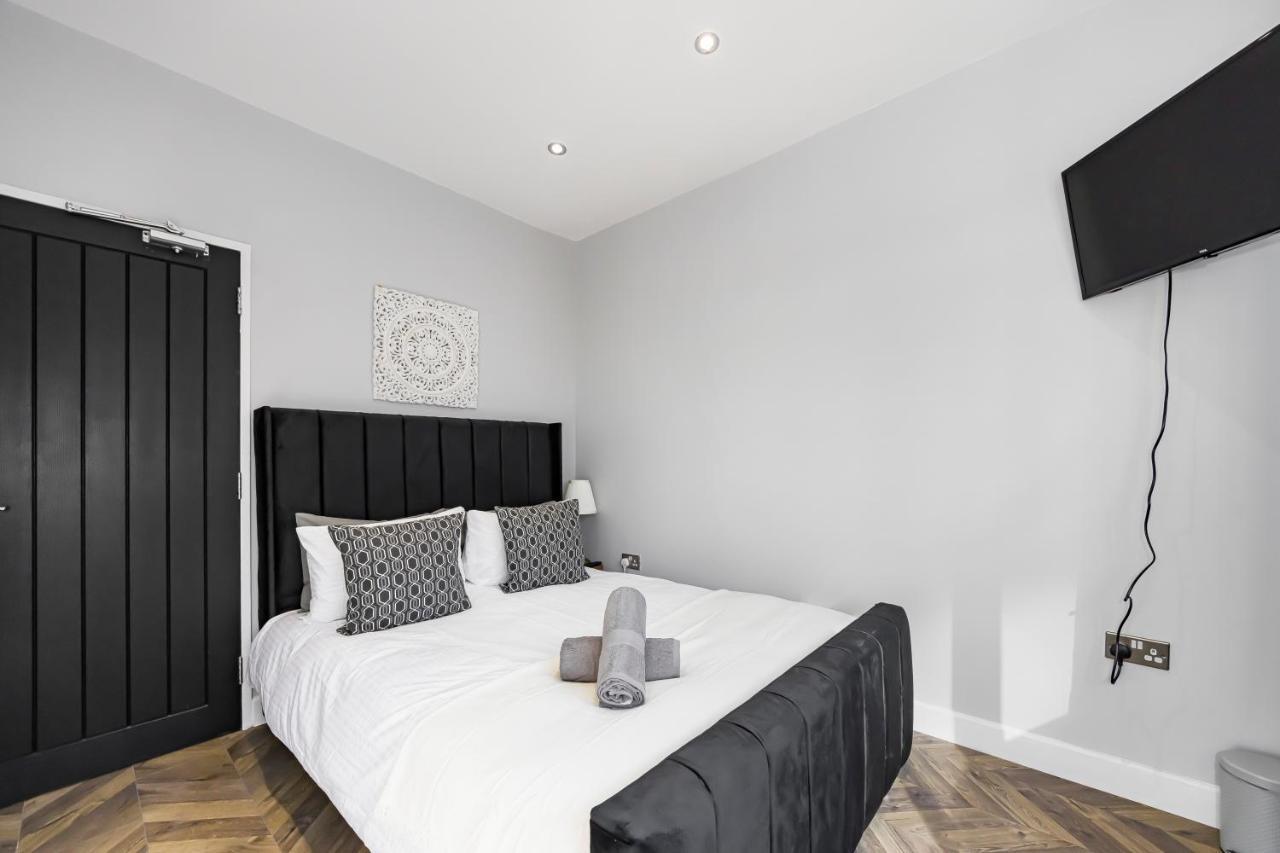 Victoria Hub Hotel Лондон Екстериор снимка