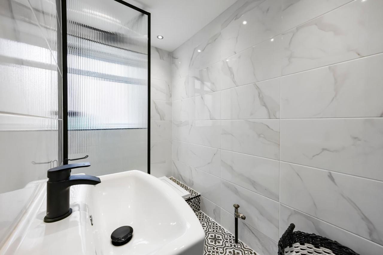 Victoria Hub Hotel Лондон Екстериор снимка